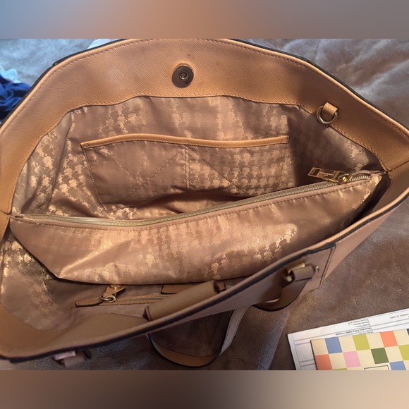 Tan shoulder bag - Picture 4 of 6